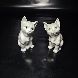 OTAGIRI Porcilane White And Gray Cat Figurine SET OF 2 VINTAGE JAPAN